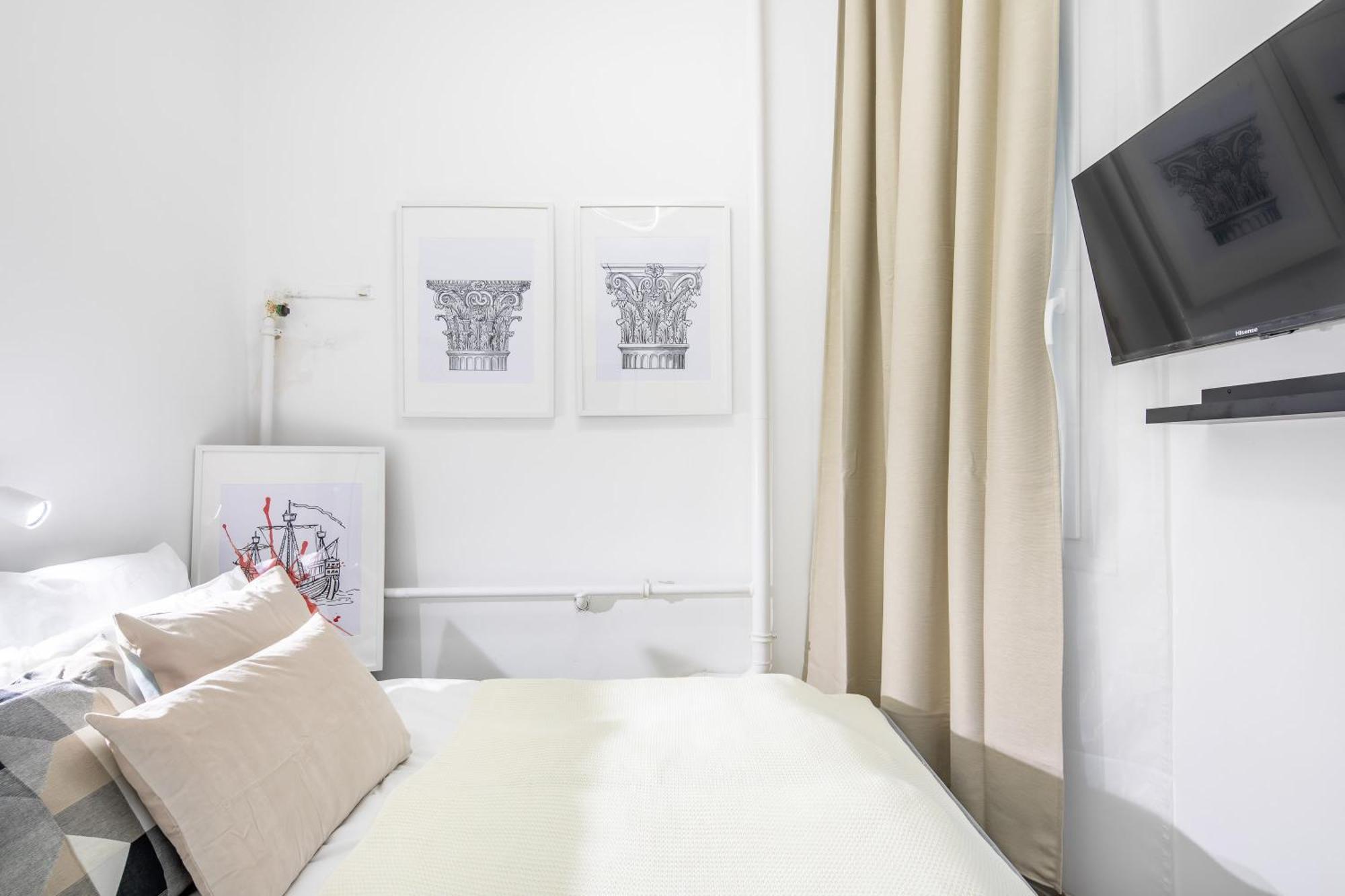 Apartment Very - Small For Solo Traveller *